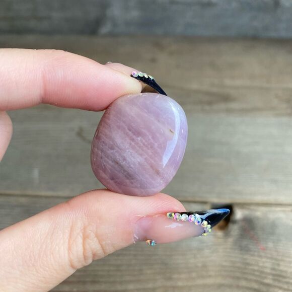 PINK Amethyst Tumbles x3 - Picture 6 of 6